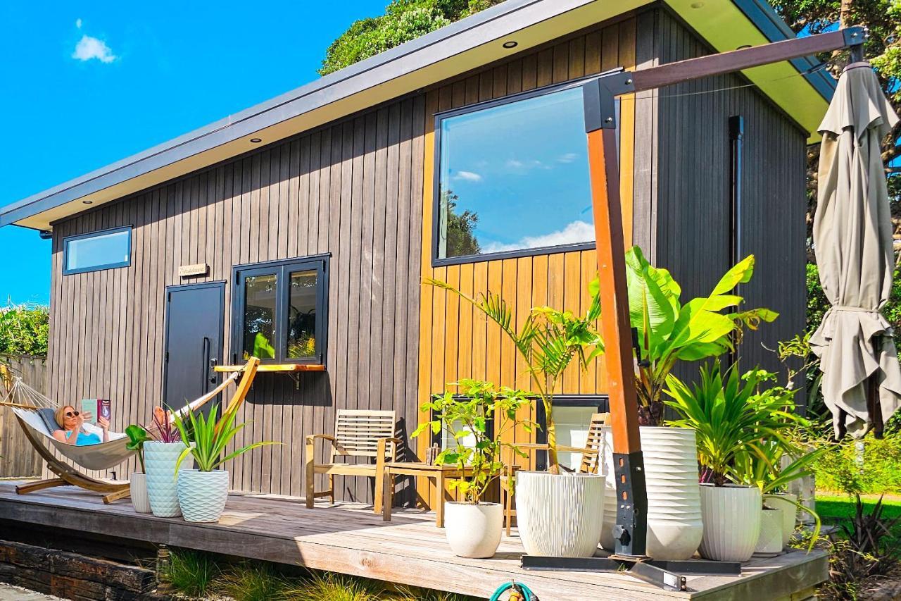 Hotel Adventurer'S Chest - Pohutukawa Hotwater Beach Esterno foto